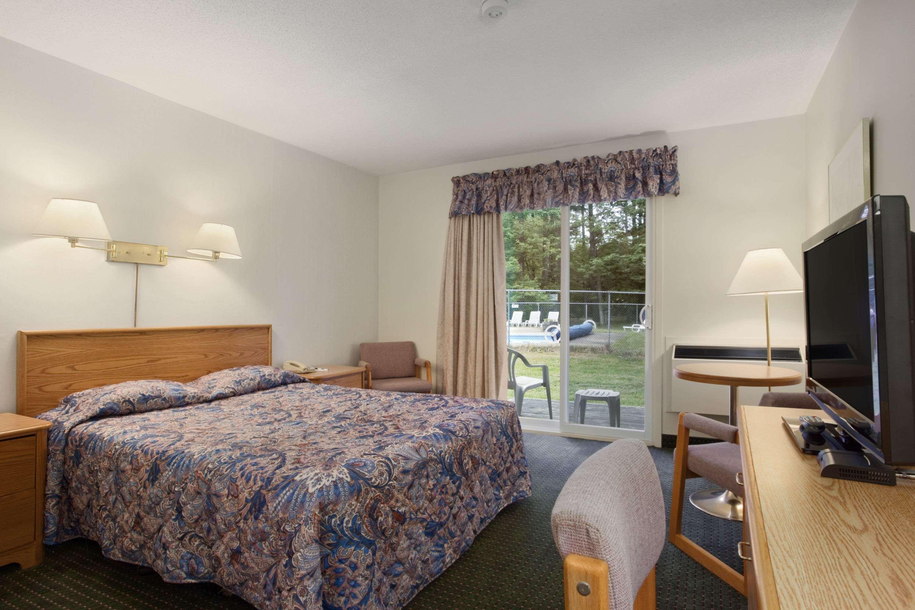 Travelodge By Wyndham Bracebridge Exteriér fotografie