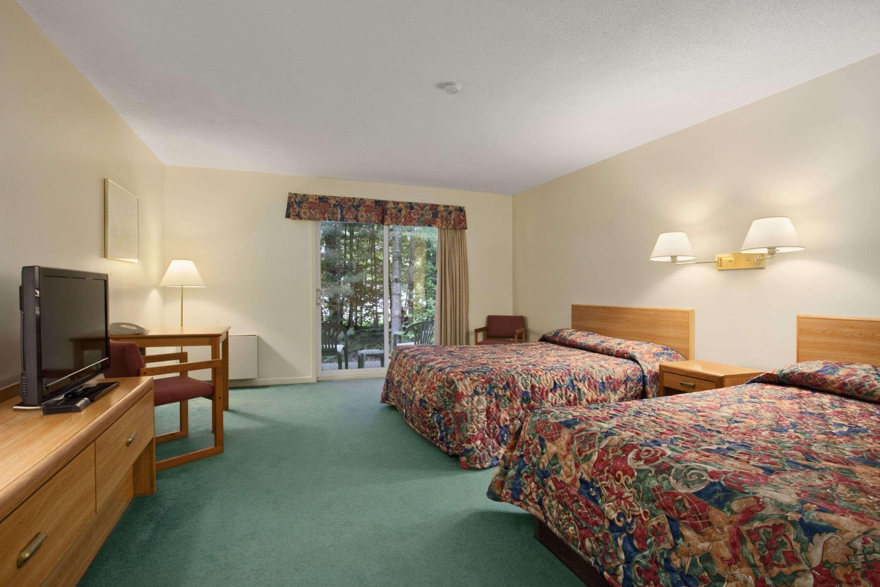 Travelodge By Wyndham Bracebridge Exteriér fotografie
