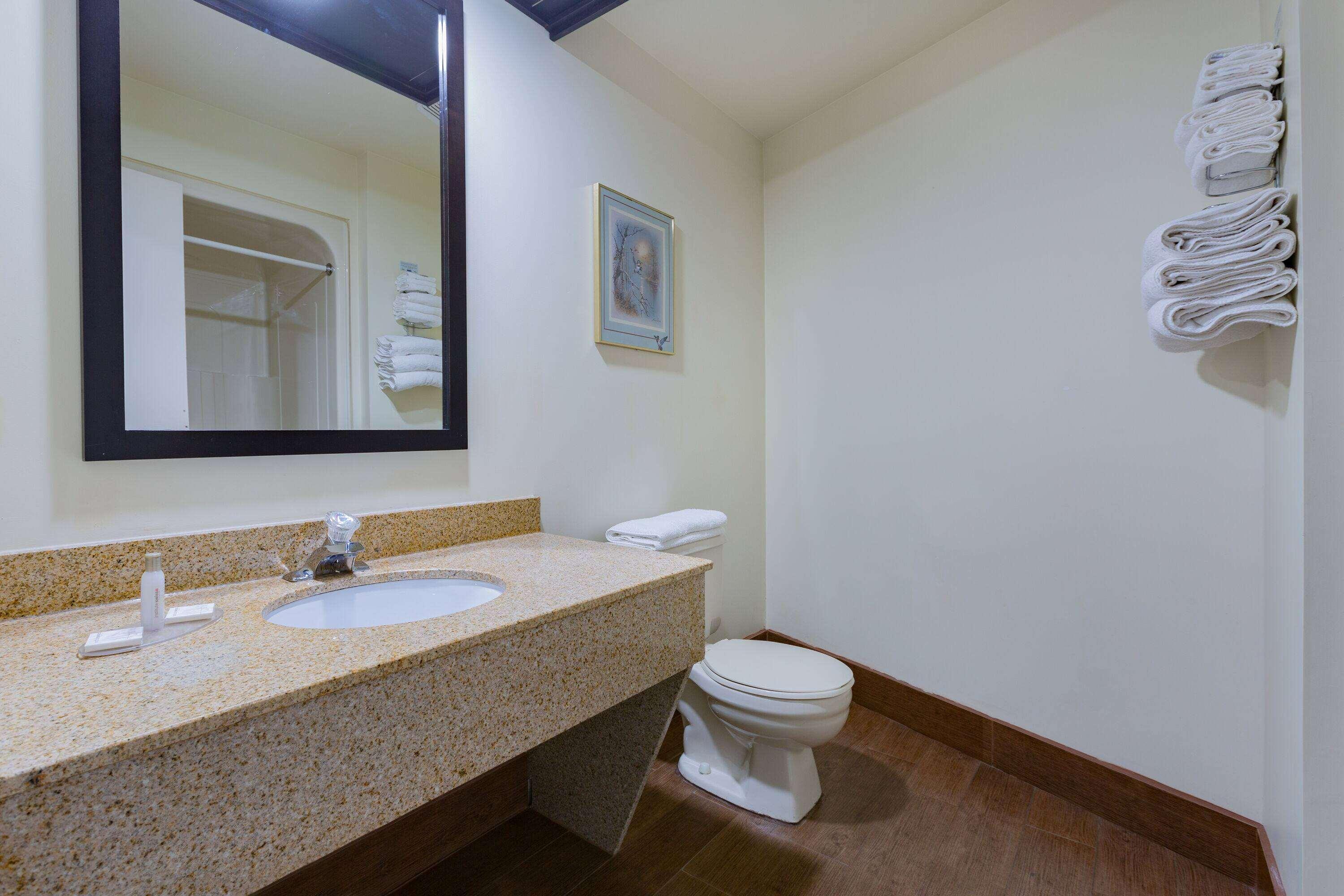 Travelodge By Wyndham Bracebridge Exteriér fotografie