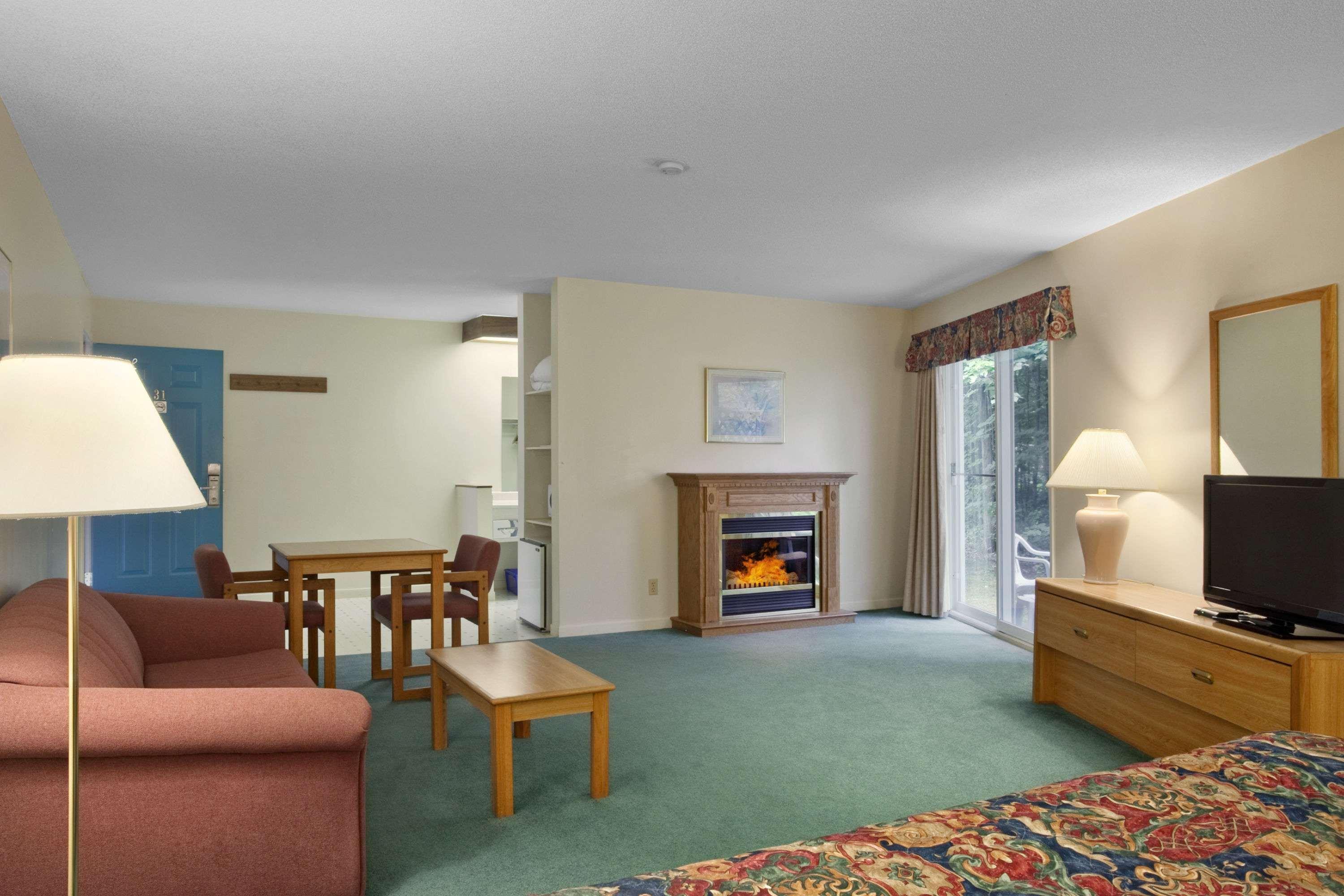 Travelodge By Wyndham Bracebridge Exteriér fotografie
