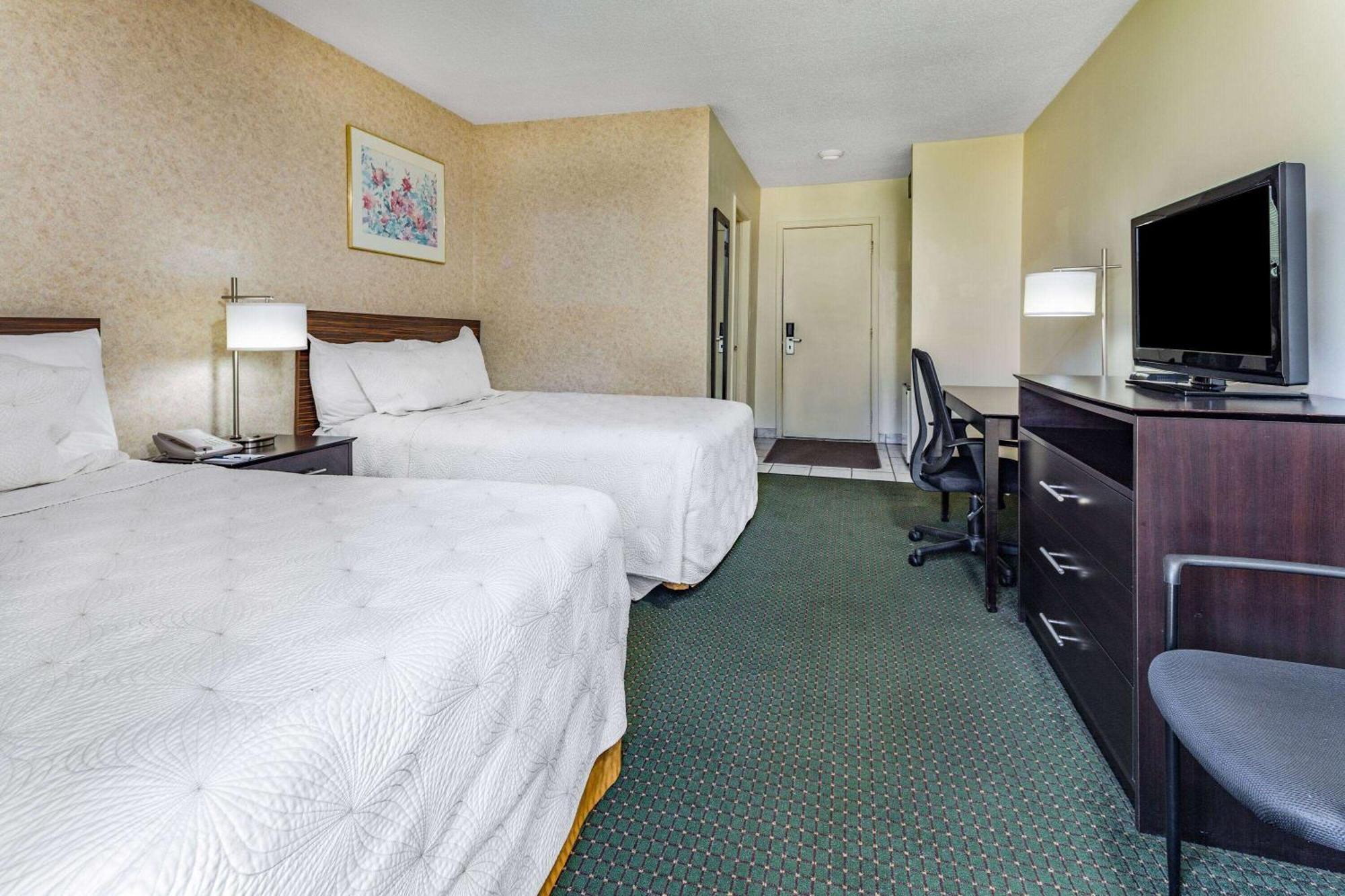 Travelodge By Wyndham Bracebridge Exteriér fotografie